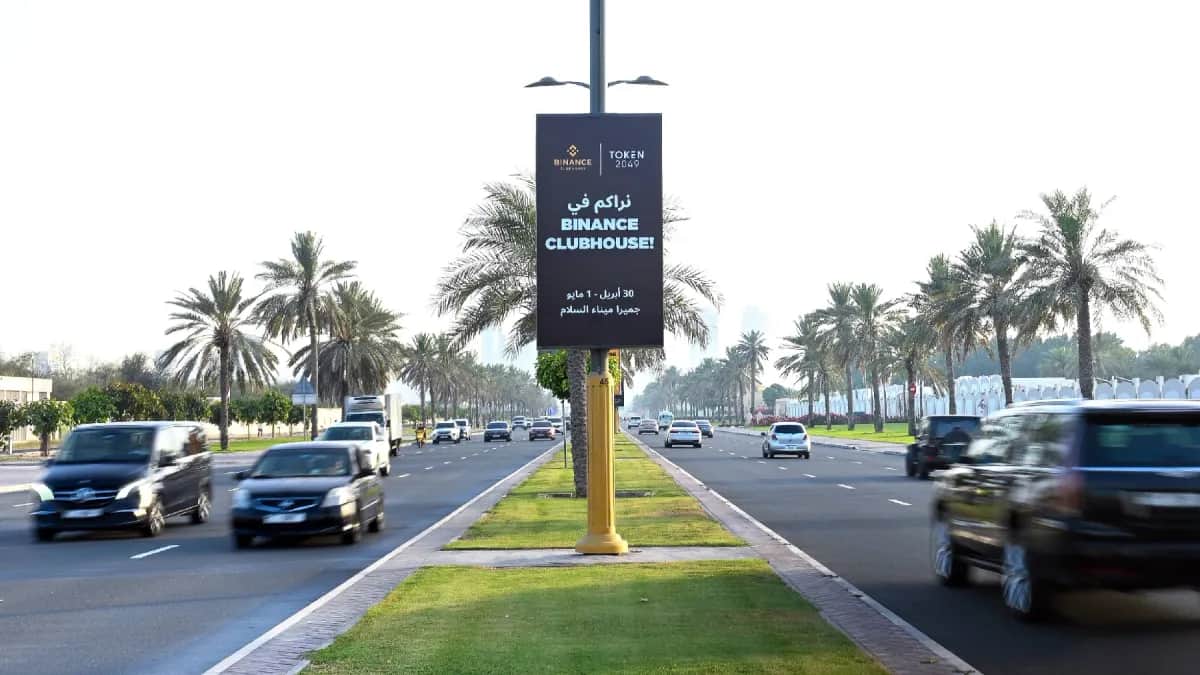 How Tech Brands Use Billboard Advertising Effectively in Dubai